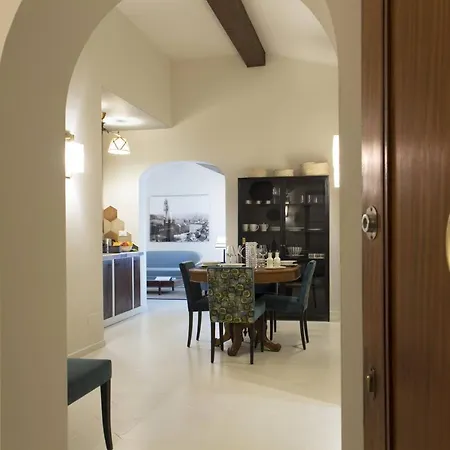 Apartment Dafne Magnificent Attic Overlooking The Duomo *