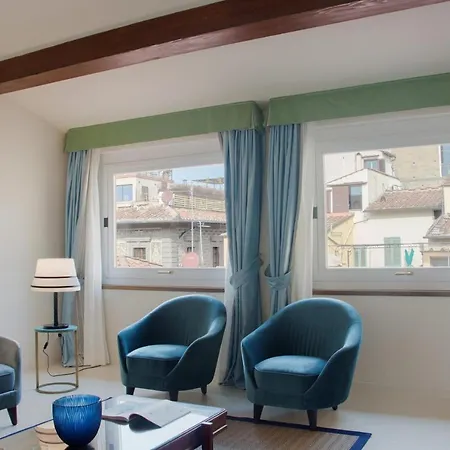 公寓 Dafne Magnificent Attic Overlooking The Duomo 佛罗伦萨
